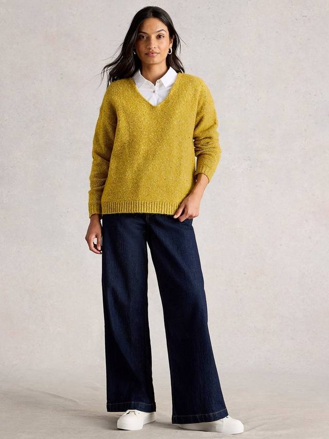Текстурированный джемпер с V-образным вырезом White Stuff, Mid Yellow
Текстурированный джемпер с V-образным вырезом White Stuff, Mid Yellow