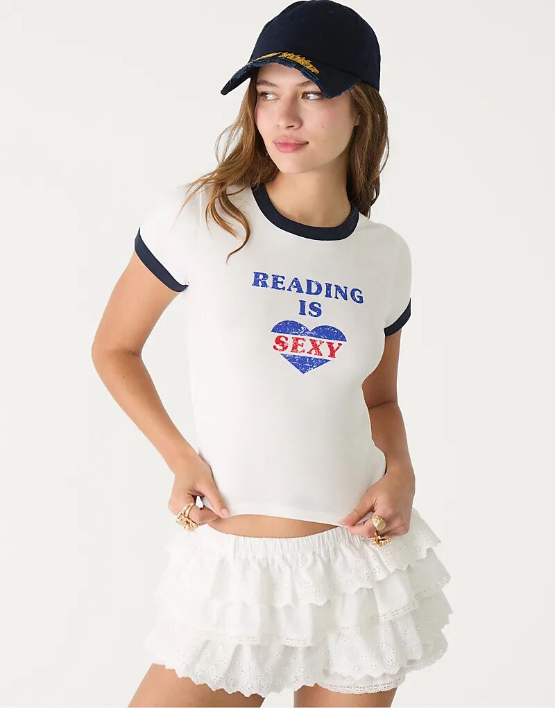 Футболка Stradivarius с коротким рукавом белого цвета
Футболка Stradivarius с коротким рукавом белого цвета