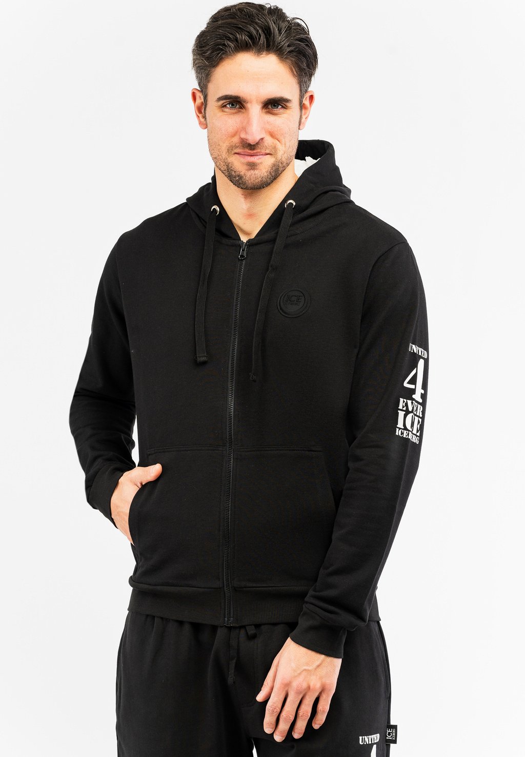 Толстовка на молнии WITH LOGO ICE ICEBERG, черный
Толстовка на молнии WITH LOGO ICE ICEBERG, черный