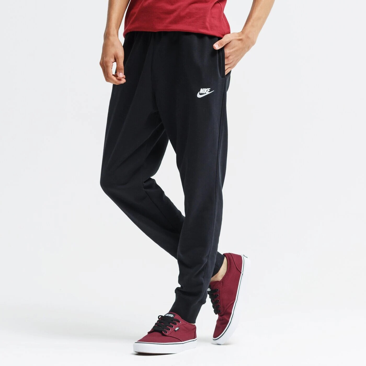 Брюки Nike Club с логотипом, черный
Брюки Nike Club с логотипом, черный