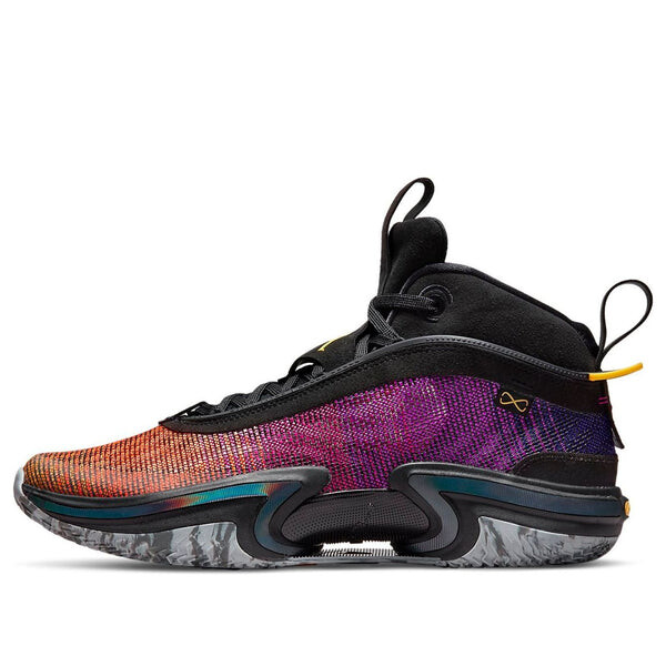 Кроссовки 36 Air Jordan, черный
Кроссовки 36 Air Jordan, черный