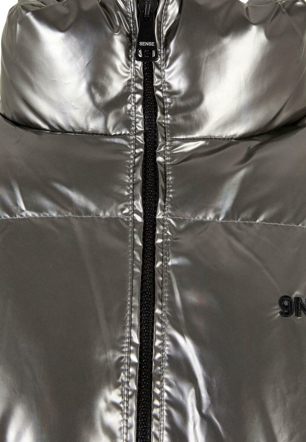 Зимняя куртка 9N1M SENSE, посеребренный
Зимняя куртка 9N1M SENSE, посеребренный