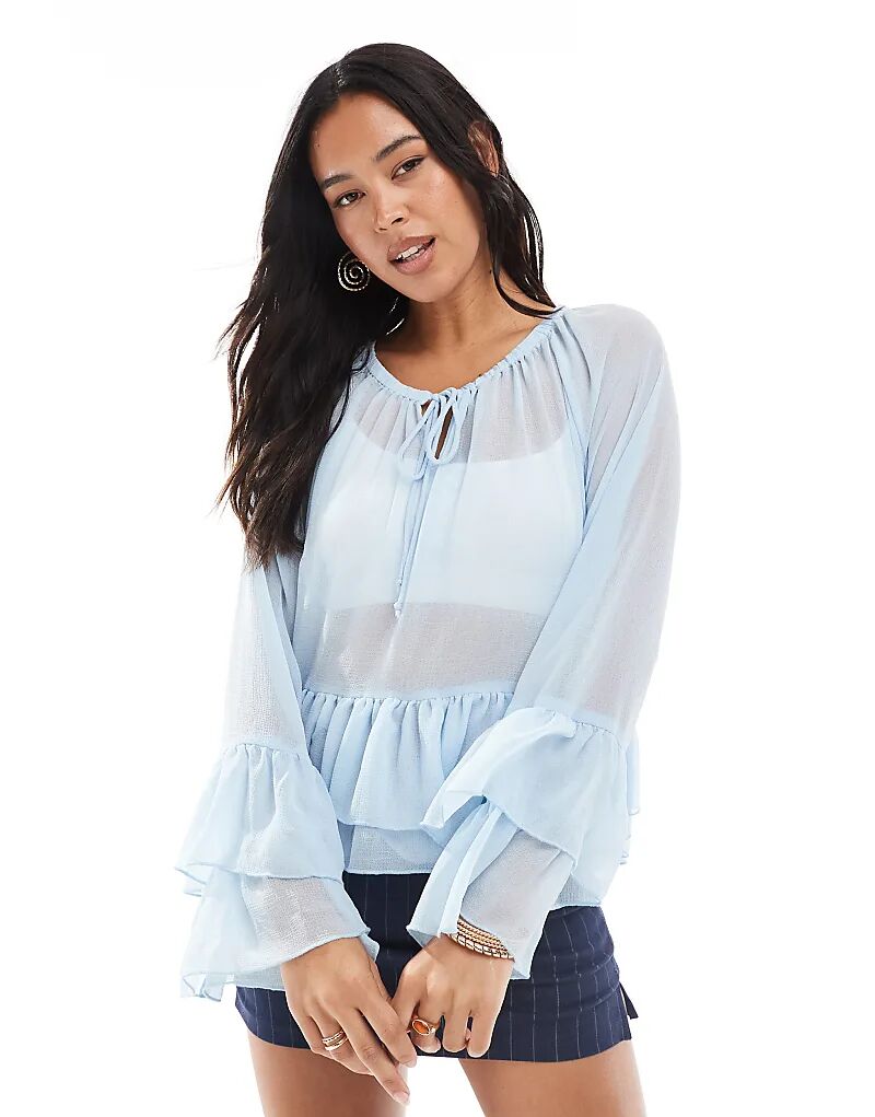 Топ Vero Moda в стиле бохо с оборкой по подолу нежно-голубого цвета
Топ Vero Moda в стиле бохо с оборкой по подолу нежно-голубого цвета