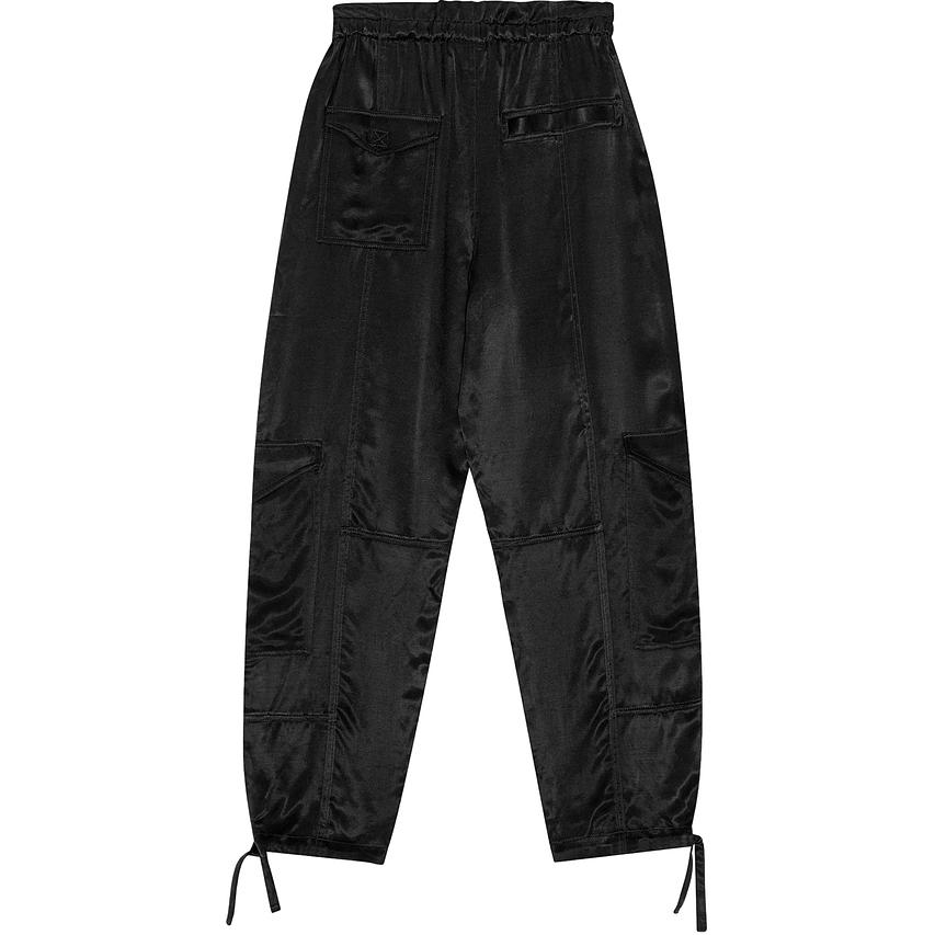 Стираные атласные брюки GANNI, черный
Стираные атласные брюки GANNI, черный