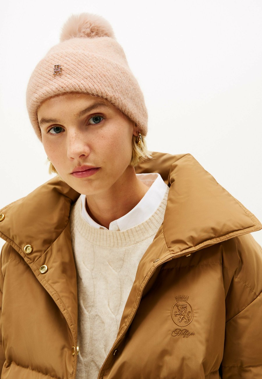 Шапка Tommy Hilfiger POM , Pink Bloom/Light Pink
Шапка Tommy Hilfiger POM , Pink Bloom/Light Pink