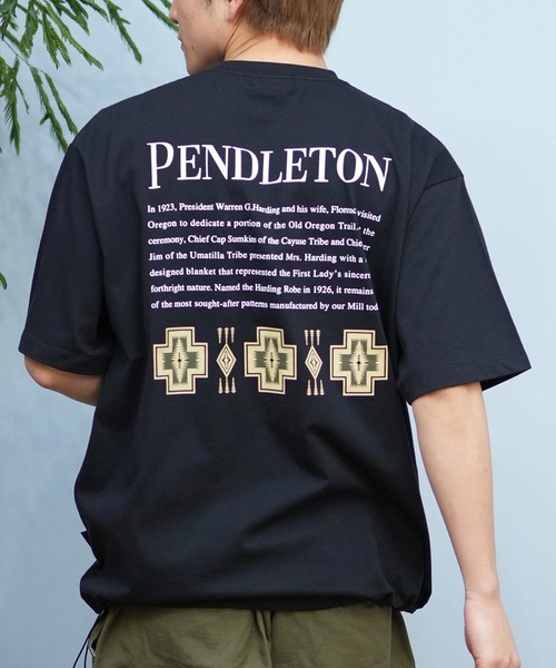 Футболка с коротким рукавом, с принтом на спине и шнурком PENDLETON, черный
Футболка с коротким рукавом, с принтом на спине и шнурком PENDLETON, черный