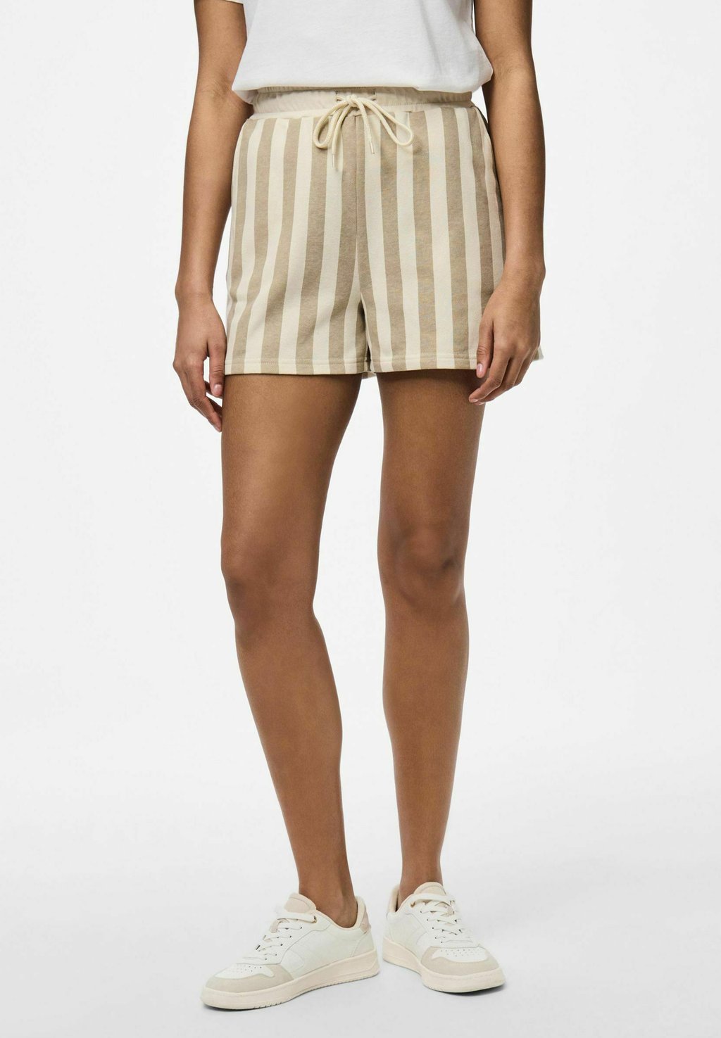 Шорты Tracksuit bottoms Pieces, кремовый
Шорты Tracksuit bottoms Pieces, кремовый