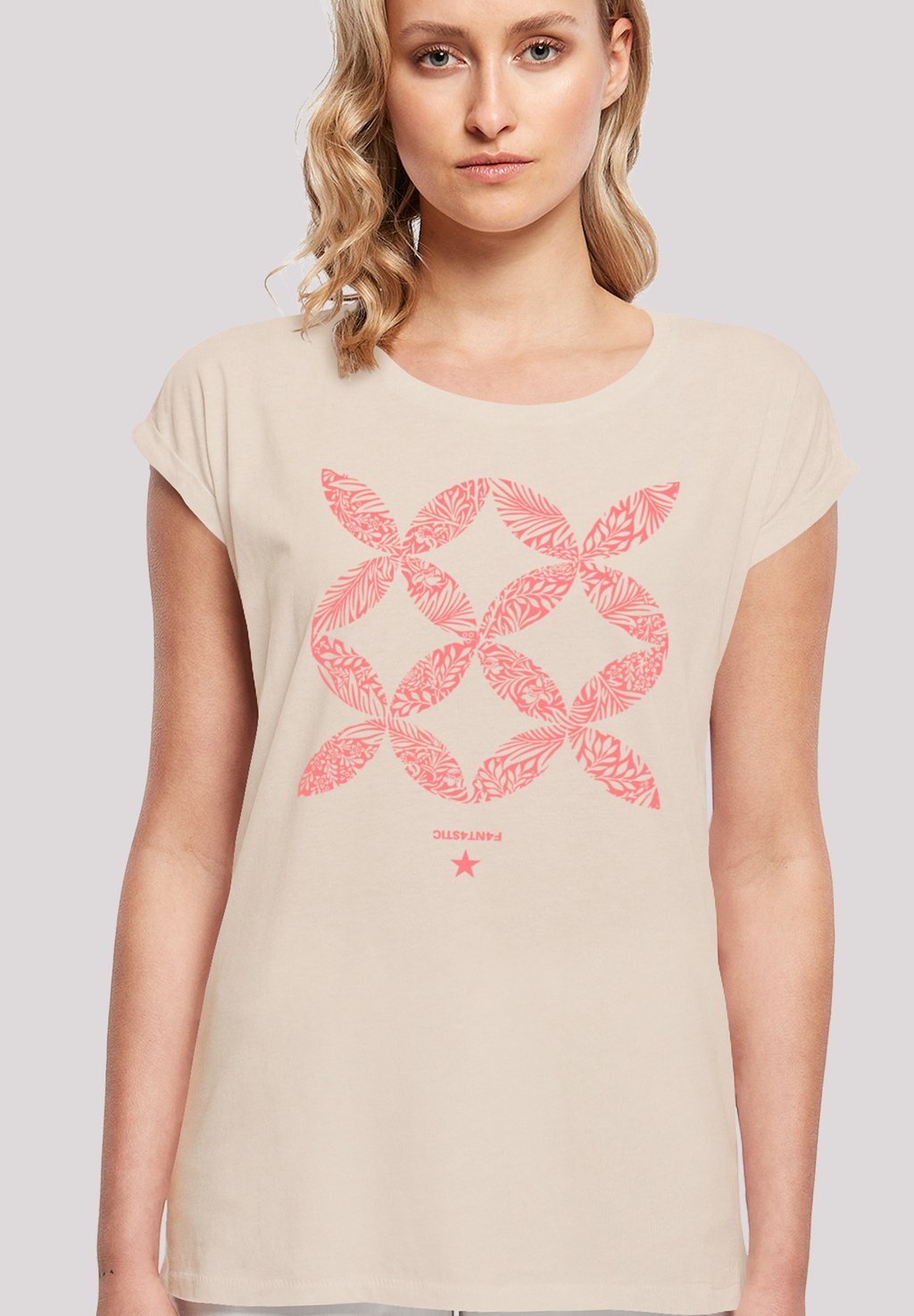 Футболка с принтом CORAL F4NT4STIC, песочный
Футболка с принтом CORAL F4NT4STIC, песочный