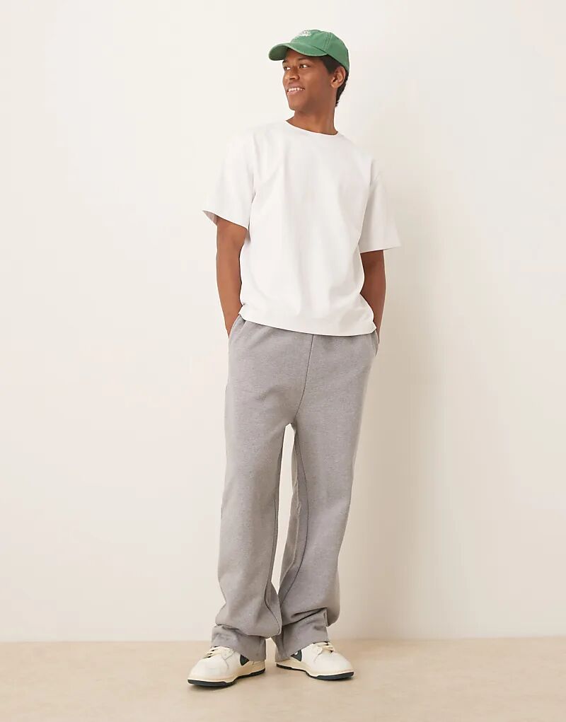 Широкие спортивные брюки премиум-класса ASOS DESIGN плотностью 400 г/м², серо-меланжевый
Широкие спортивные брюки премиум-класса ASOS DESIGN плотностью 400 г/м², серо-меланжевый