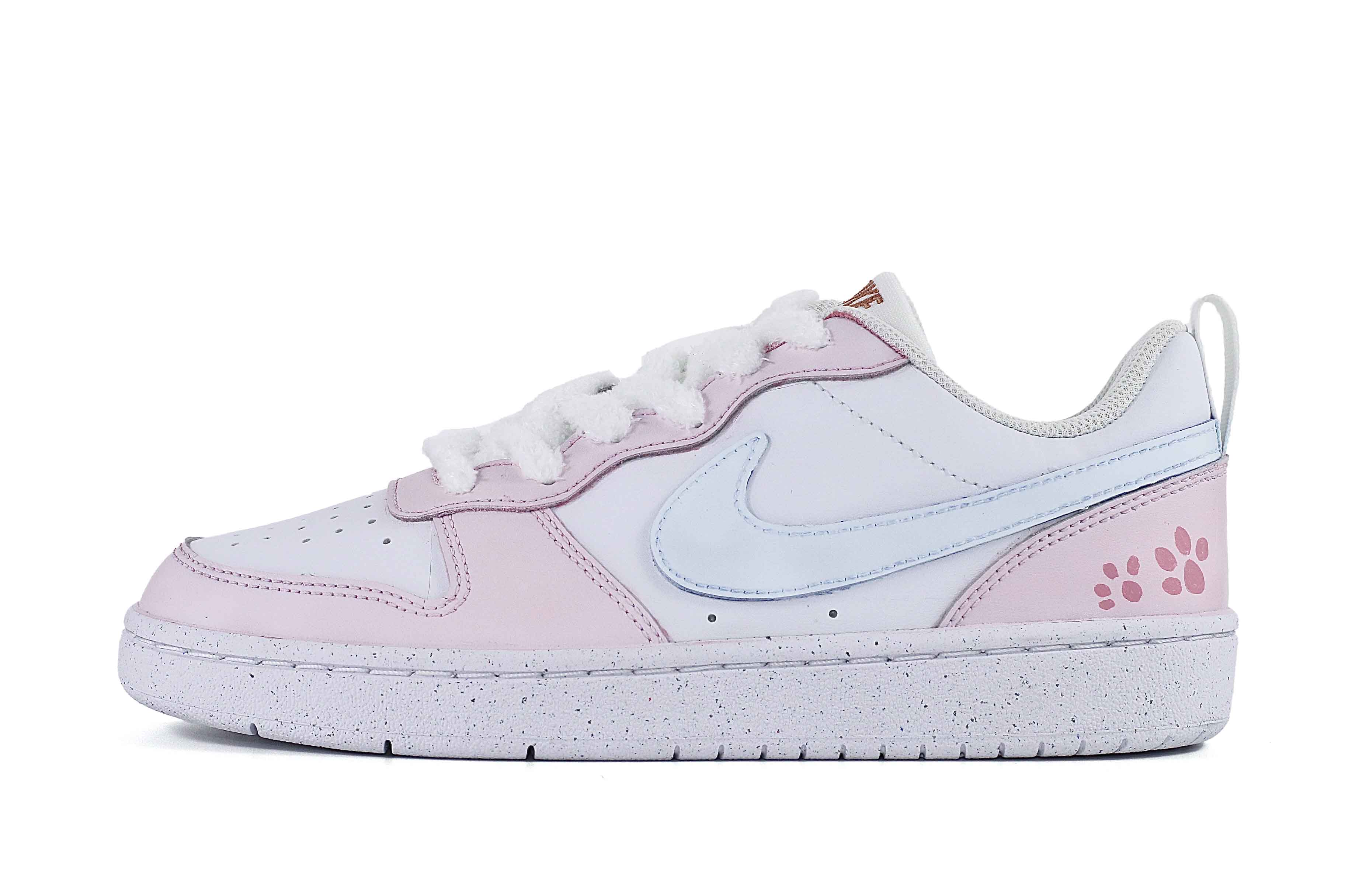 Nike Кроссовки для скейтбординга Court Borough Cat Paw Sweetheart Pink Kids' с противоскользящей подошвой, устойчивостью к истиранию, низкие
Nike Кроссовки для скейтбординга Court Borough Cat Paw Sweetheart Pink Kids' с противоскользящей подошвой, устойчивостью к истиранию, низкие