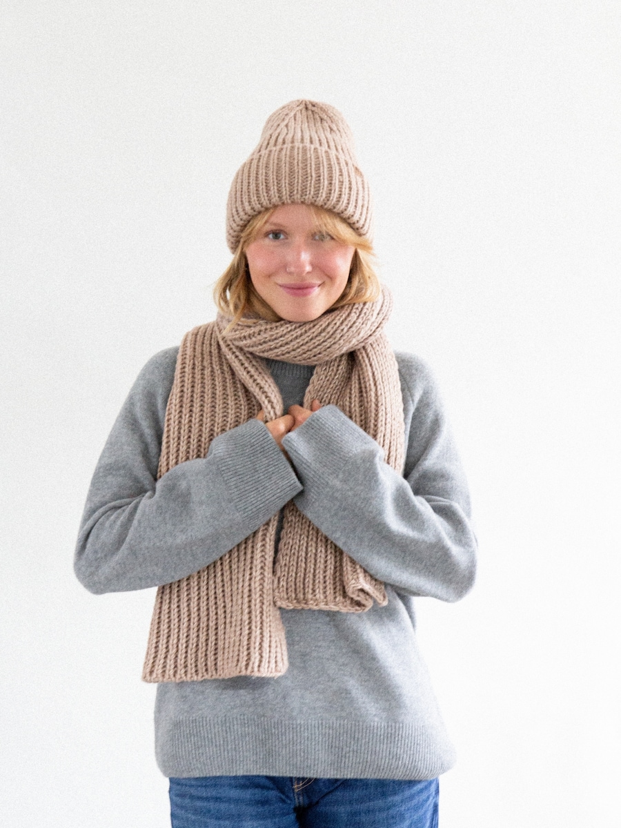 Шарф KOPYTO UHU, бежевый
Шарф KOPYTO UHU, бежевый