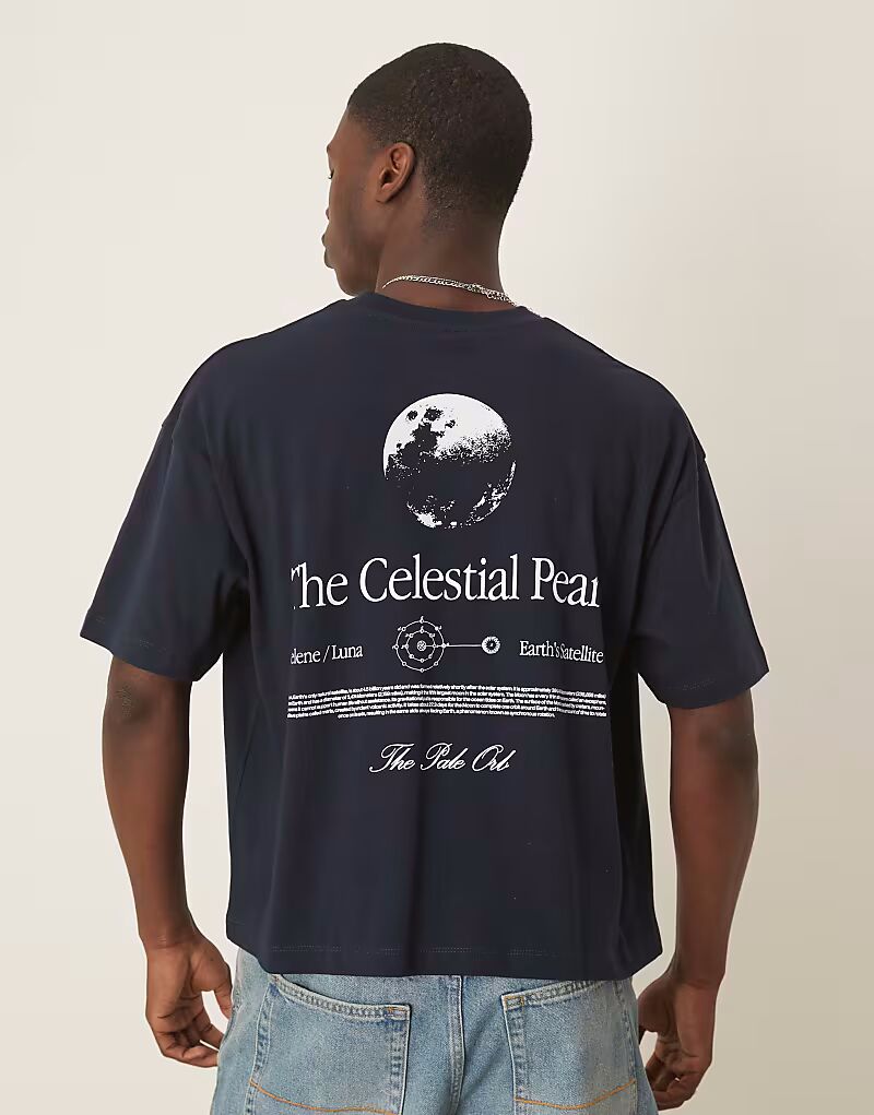 Футболка свободного кроя ASOS DESIGN с небесным принтом темно-синего цвета
Футболка свободного кроя ASOS DESIGN с небесным принтом темно-синего цвета