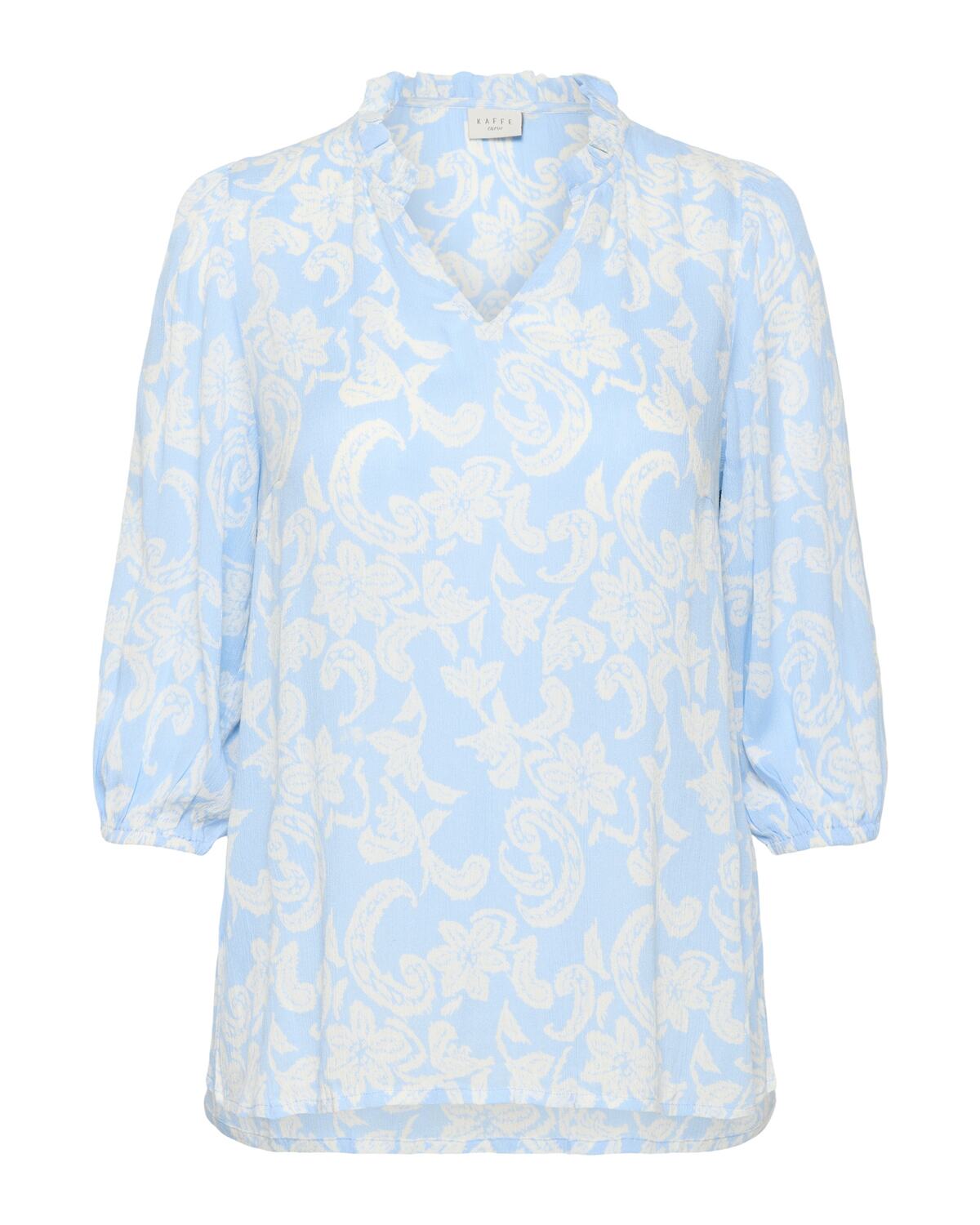 KAFFE CURVE Блузка в светло-голубом цвете
KAFFE CURVE Блузка в светло-голубом цвете