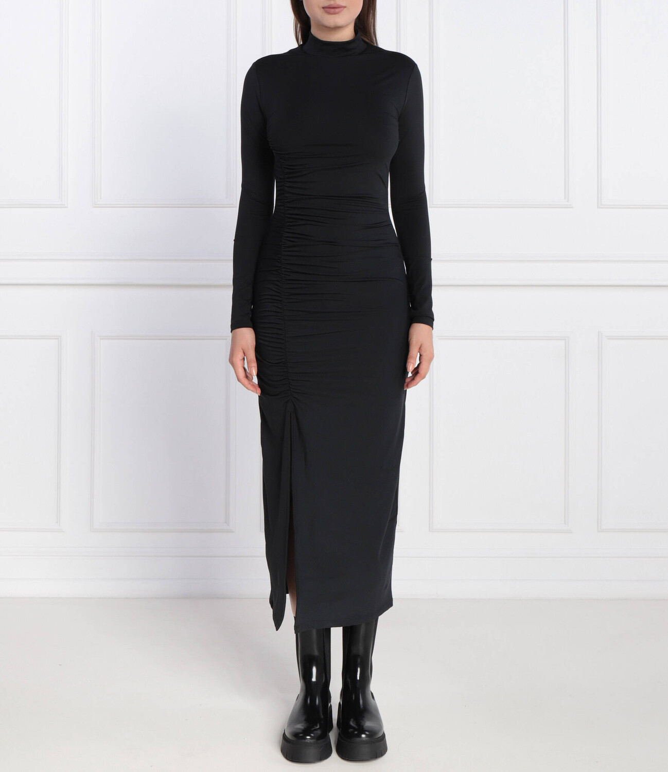 Платье HUGO Neuria, черный
Платье HUGO Neuria, черный