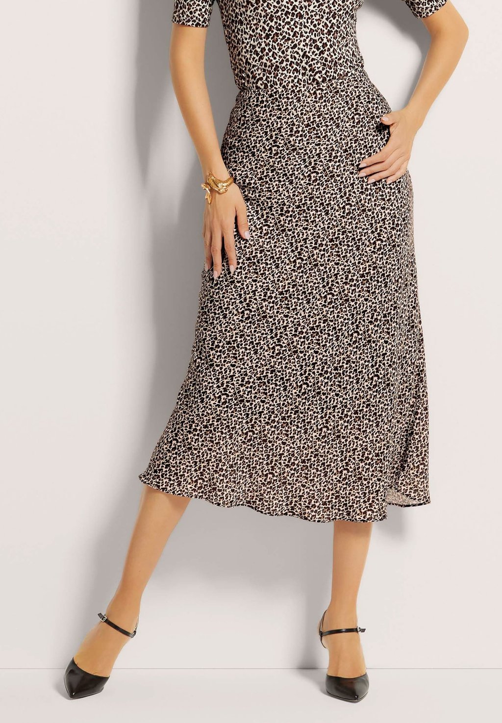 Юбка А-силуэта MIT UNIKAT MADELEINE, черный
Юбка А-силуэта MIT UNIKAT MADELEINE, черный