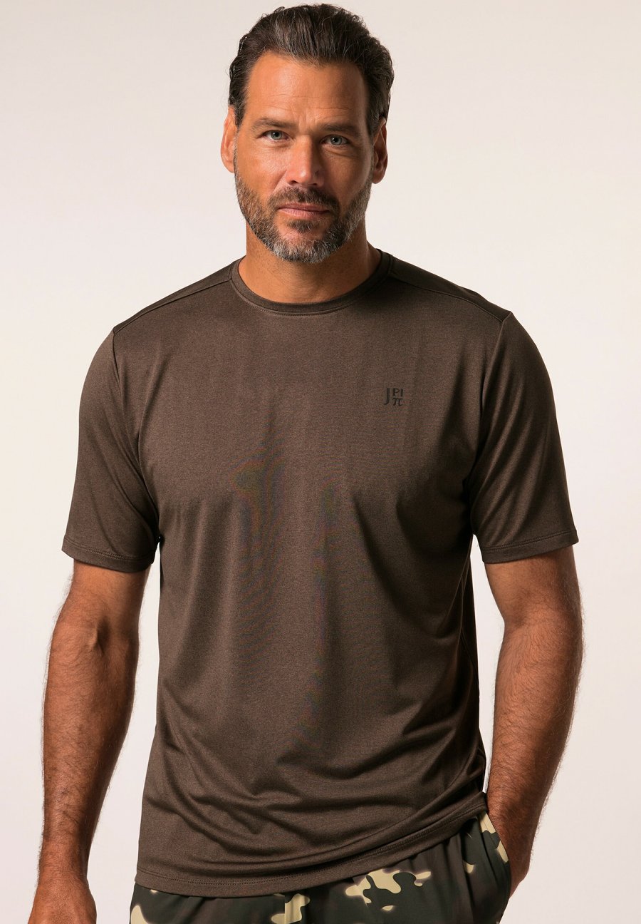 Футболка JP1880 SHORT SLEEVE QUICKDRY, Hazelnut/Brown, Коричневый, Футболка JP1880 SHORT SLEEVE QUICKDRY, Hazelnut/Brown
Футболка JP1880 SHORT SLEEVE QUICKDRY, Hazelnut/Brown, Коричневый, Футболка JP1880 SHORT SLEEVE QUICKDRY, Hazelnut/Brown