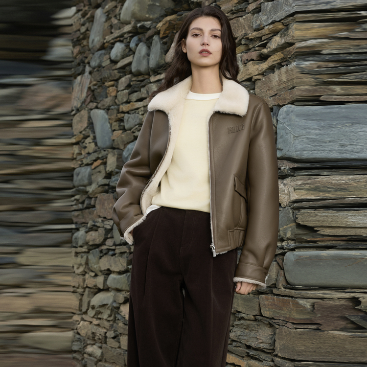 ELLE Женская шуба Coffee Lapel Moderate
ELLE Женская шуба Coffee Lapel Moderate