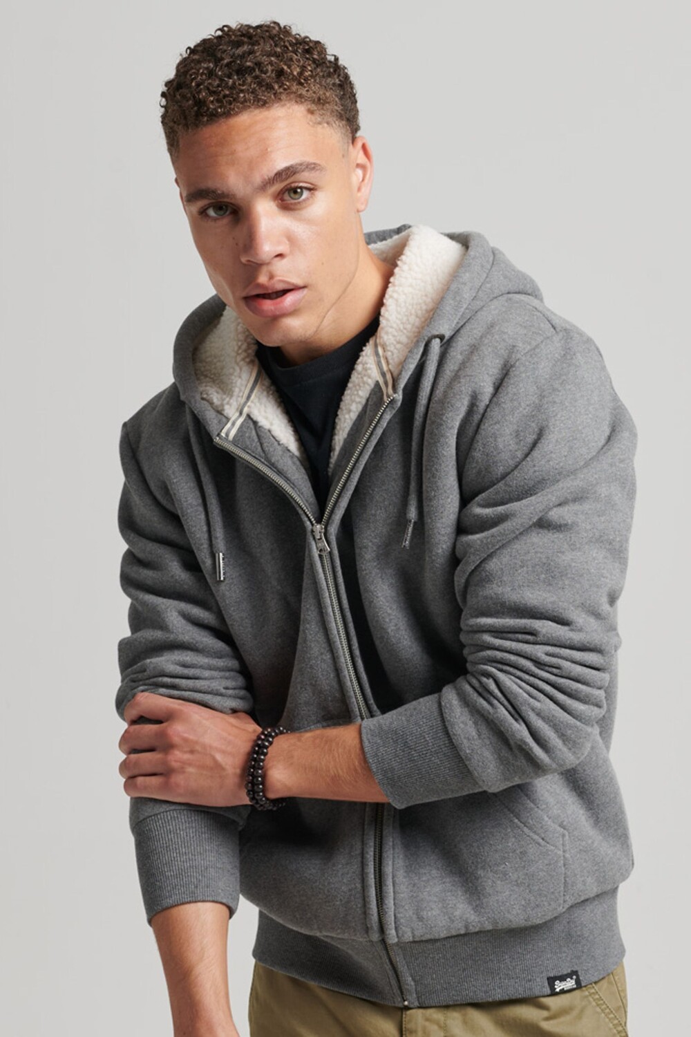 Толстовка Essential на молнии Superdry, серый
Толстовка Essential на молнии Superdry, серый