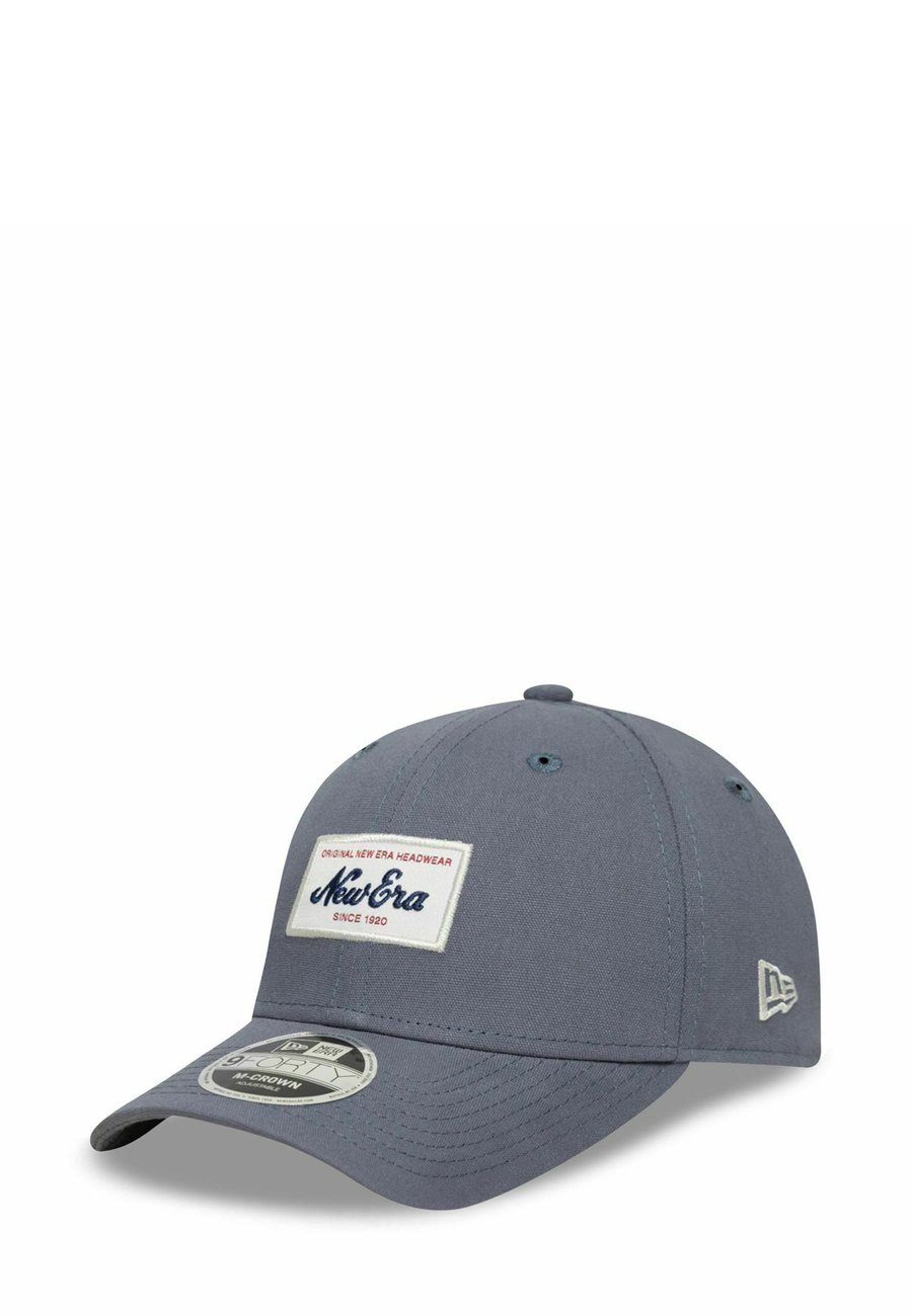 Бейсболка New Era RETRO PATCH, Navy/Dark Blue
Бейсболка New Era RETRO PATCH, Navy/Dark Blue