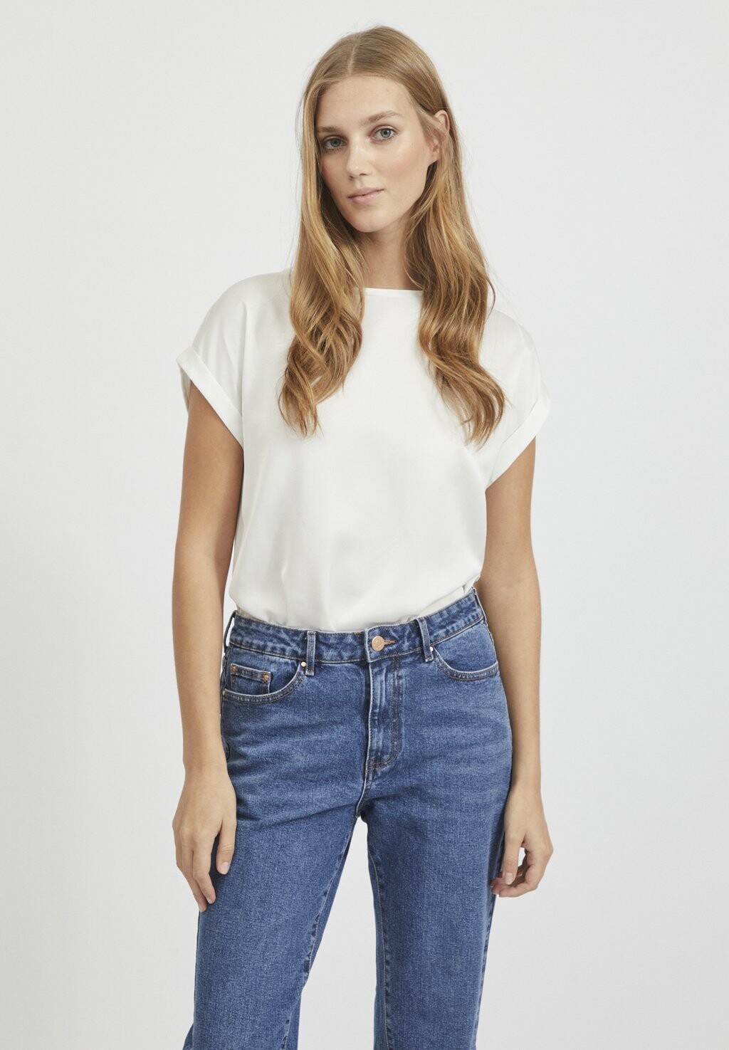 Блузка VILA
Блузка VILA