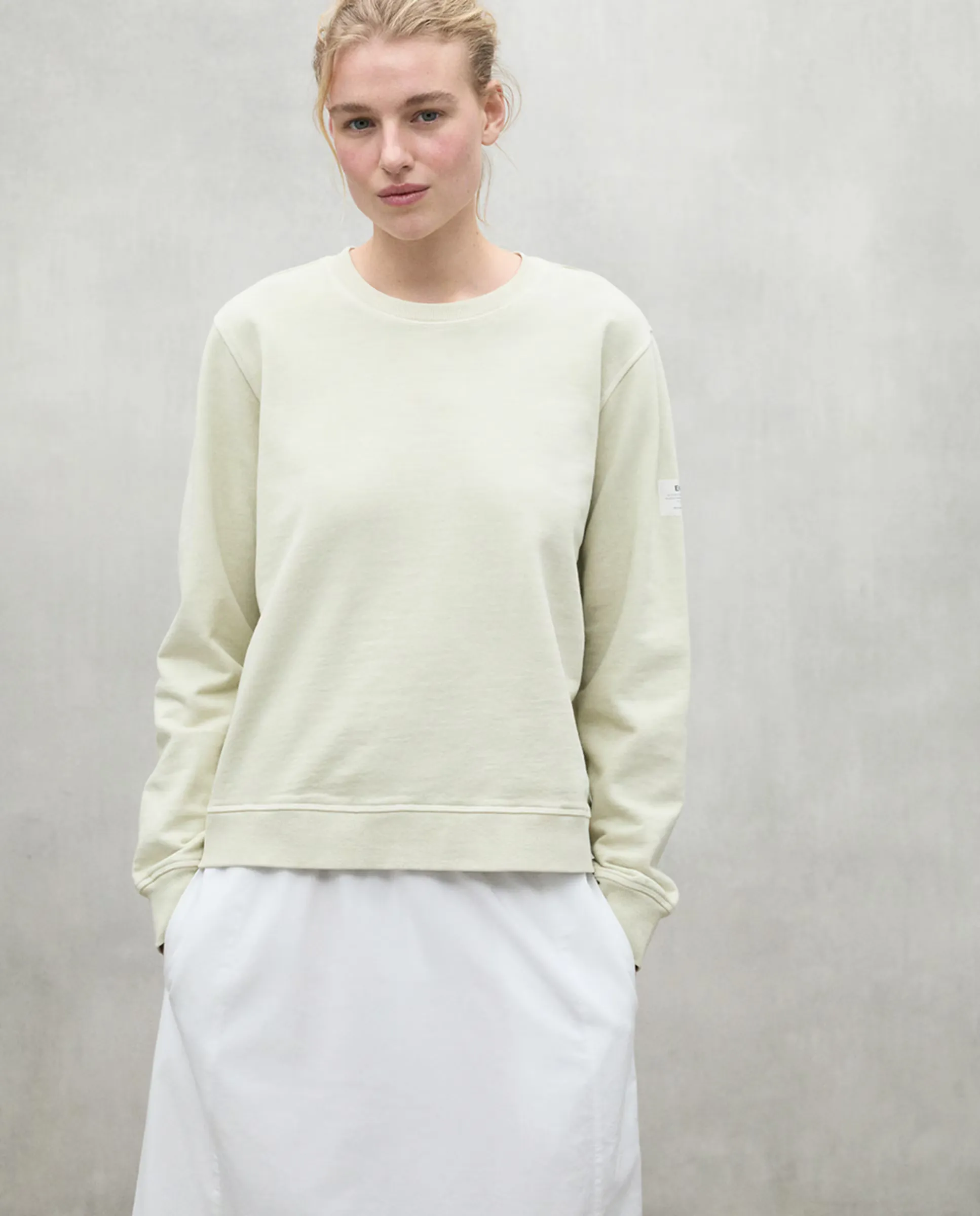 Женская толстовка с круглым вырезом и классическим кроем Ecoalf, бежевый
Женская толстовка с круглым вырезом и классическим кроем Ecoalf, бежевый