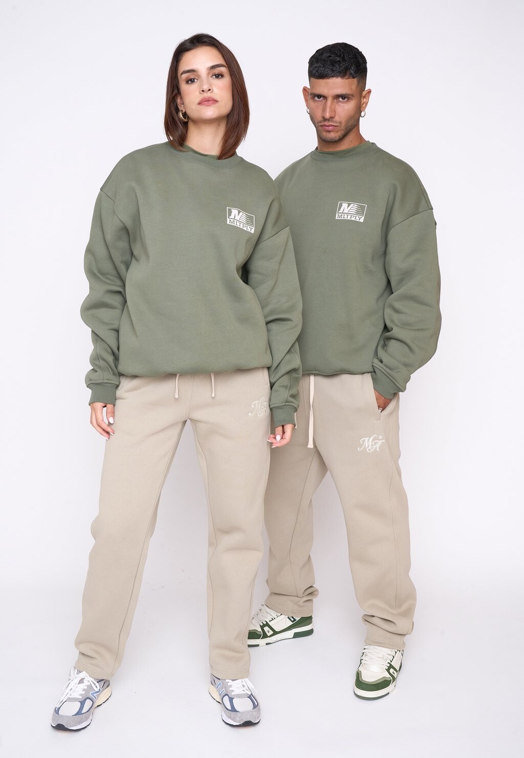 Толстовка Multiply Apparel, оливковый 
Толстовка Multiply Apparel, оливковый