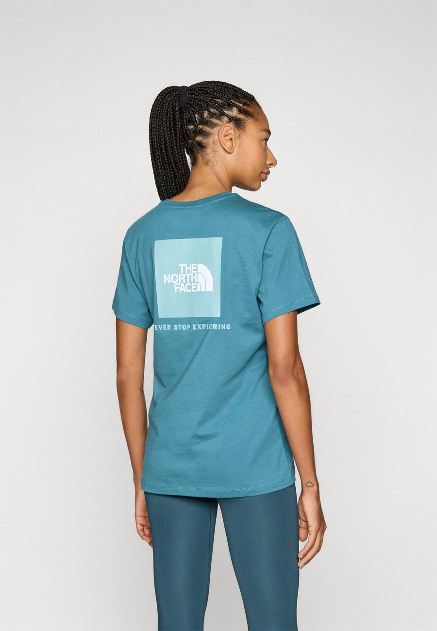 Футболка The North Face BOX RELAXED TEE, Space/Blue Eclipse/Teal
Футболка The North Face BOX RELAXED TEE, Space/Blue Eclipse/Teal
