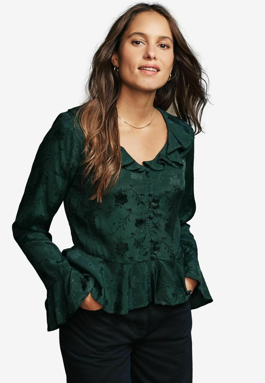 Блузка на пуговицах REGULAR FIT FRILL Laura Ashley, зеленый
Блузка на пуговицах REGULAR FIT FRILL Laura Ashley, зеленый