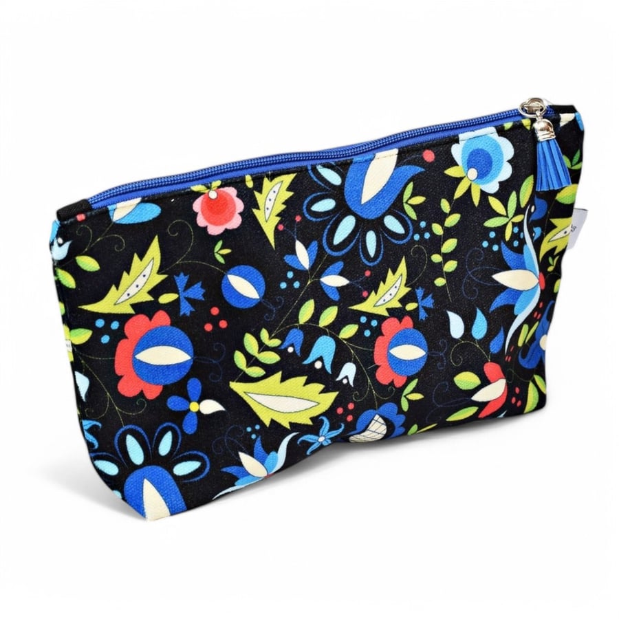 Женская косметичка, органайзер для кошельков, чехол, косметичка из кашубского бархата Uszyciuch
Женская косметичка, органайзер для кошельков, чехол, косметичка из кашубского бархата Uszyciuch