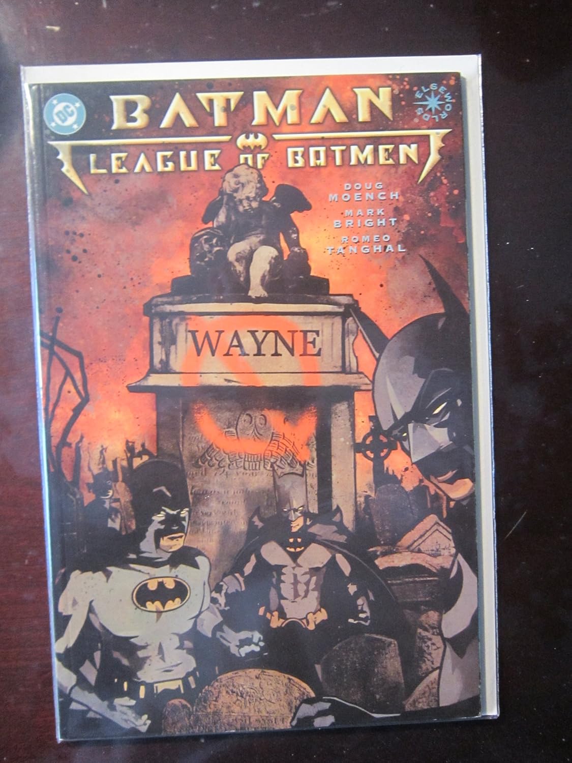 Batman: League of Batmen (DC Comics)
Batman: League of Batmen (DC Comics)