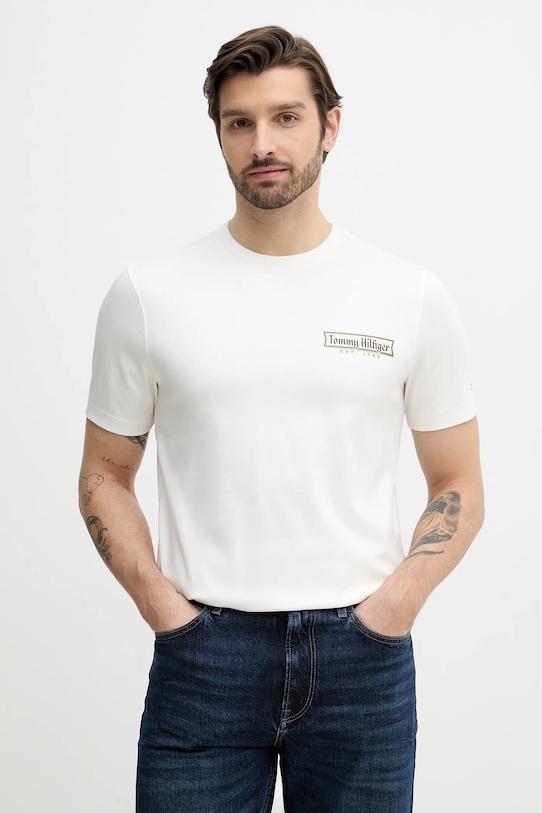 Футболка Tommy Hilfiger, бежевый
Футболка Tommy Hilfiger, бежевый