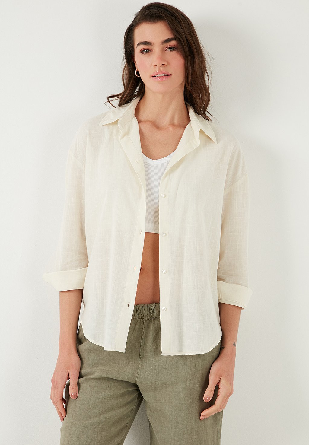 Блузка на пуговицах LELA, бежевый
Блузка на пуговицах LELA, бежевый