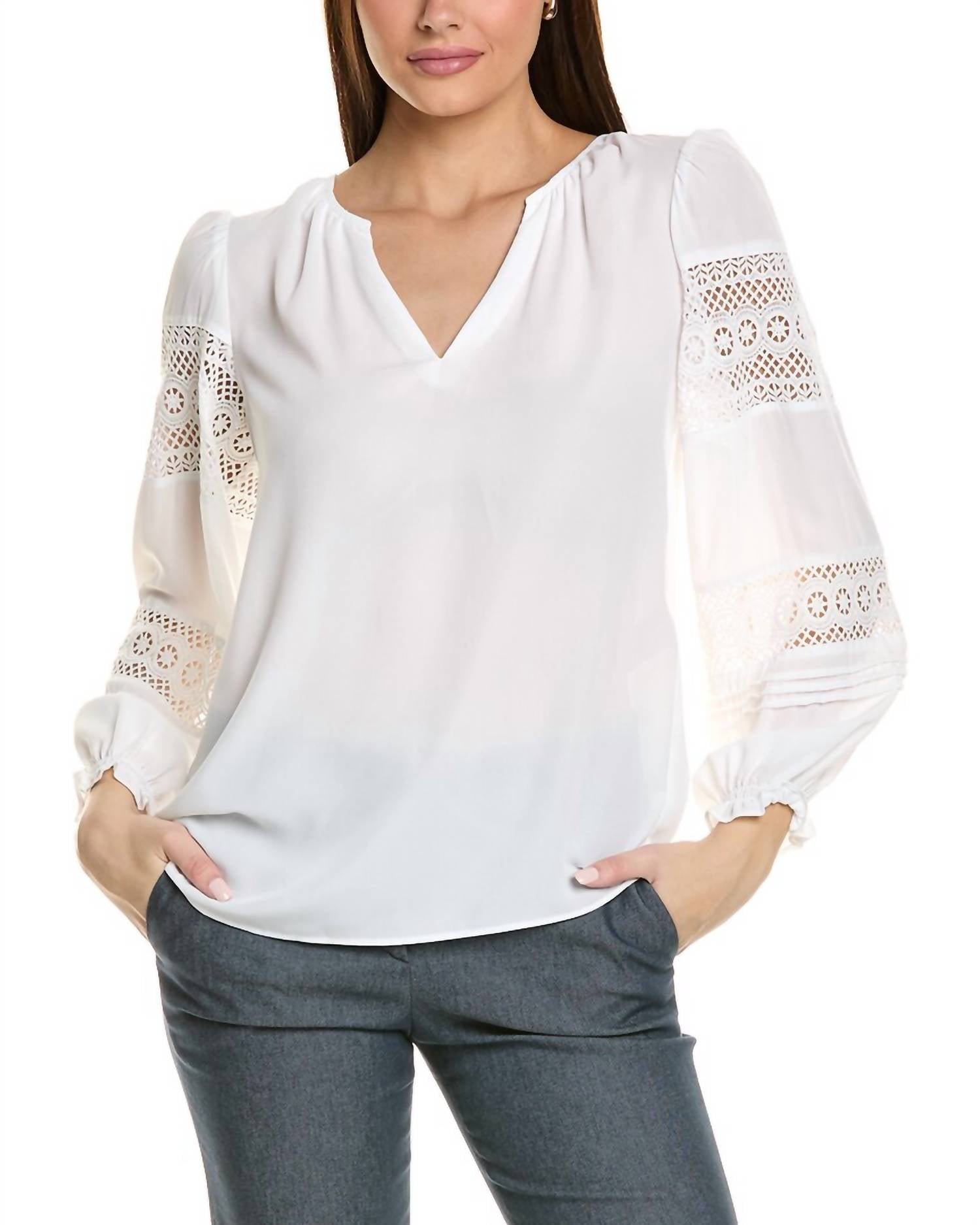 Блузка с кружевной вставкой 34 - цвет слоновая кость Joseph Ribkoff 
Блузка с кружевной вставкой 34 - цвет слоновая кость Joseph Ribkoff