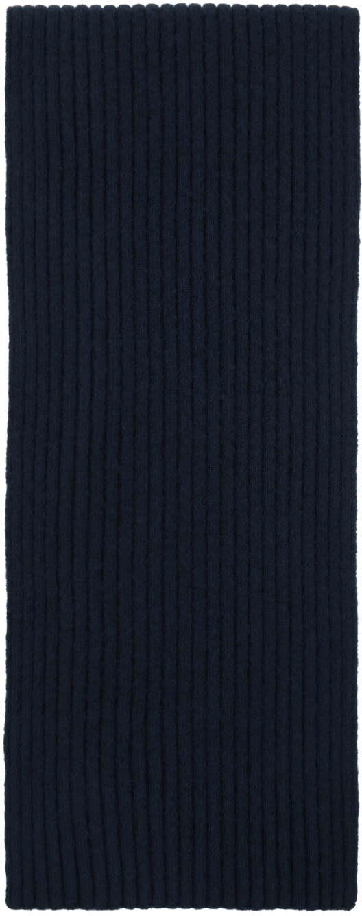 Темно-синий вязаный шарф из вареной шерсти Róhe
Темно-синий вязаный шарф из вареной шерсти Róhe