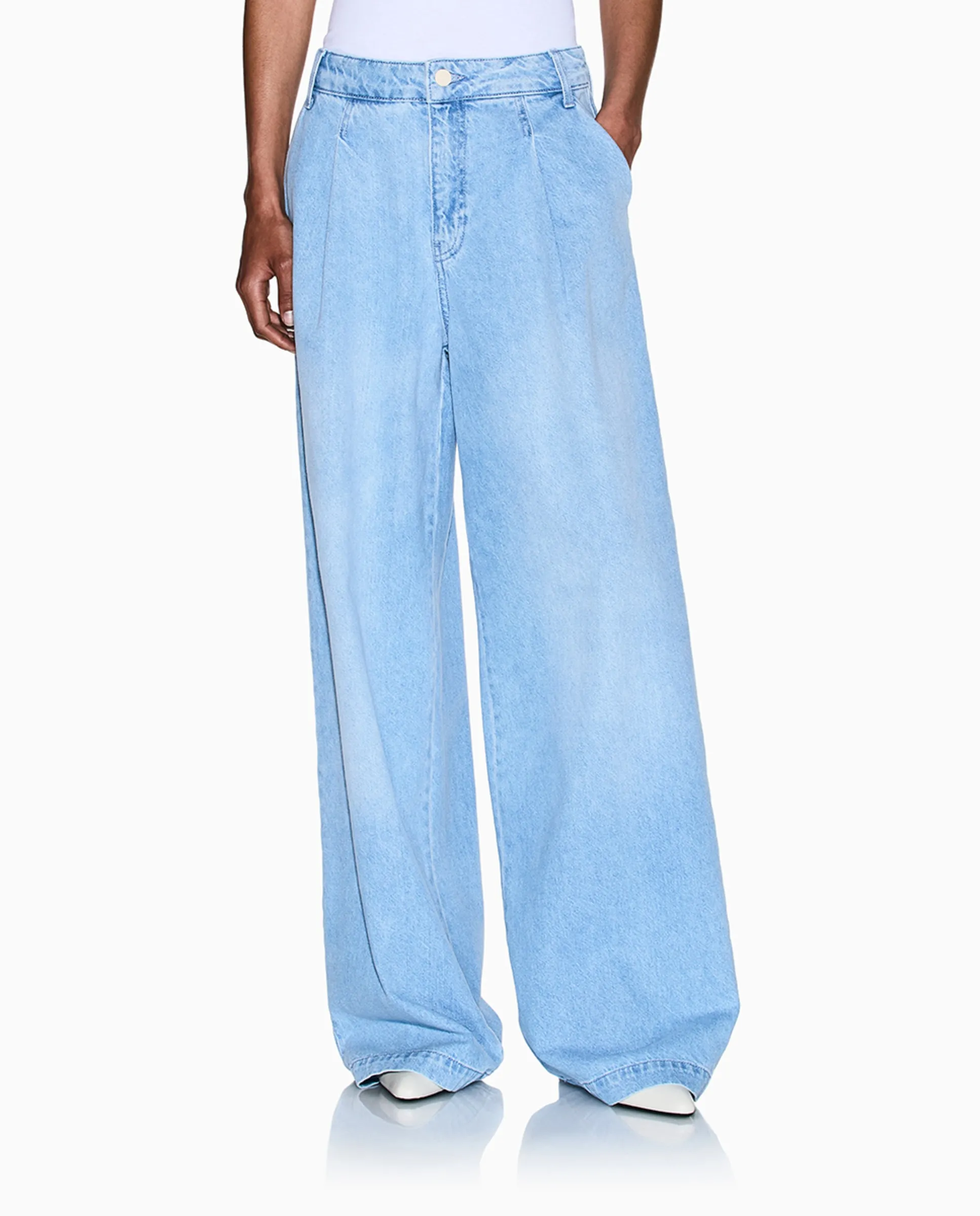 Женские джинсы из хлопкового денима Cozy Lab Armani Exchange, светло-голубой
Женские джинсы из хлопкового денима Cozy Lab Armani Exchange, светло-голубой