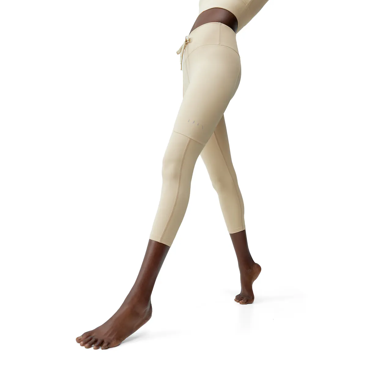Леггинсы женские Esme Born Living Yoga, бежевый
Леггинсы женские Esme Born Living Yoga, бежевый