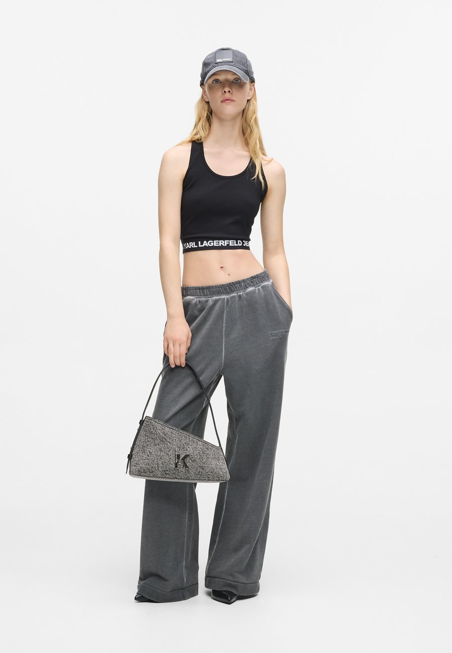 Сумка Karl Lagerfeld Jeans Handbag, Washed Black/Black Denim
Сумка Karl Lagerfeld Jeans Handbag, Washed Black/Black Denim