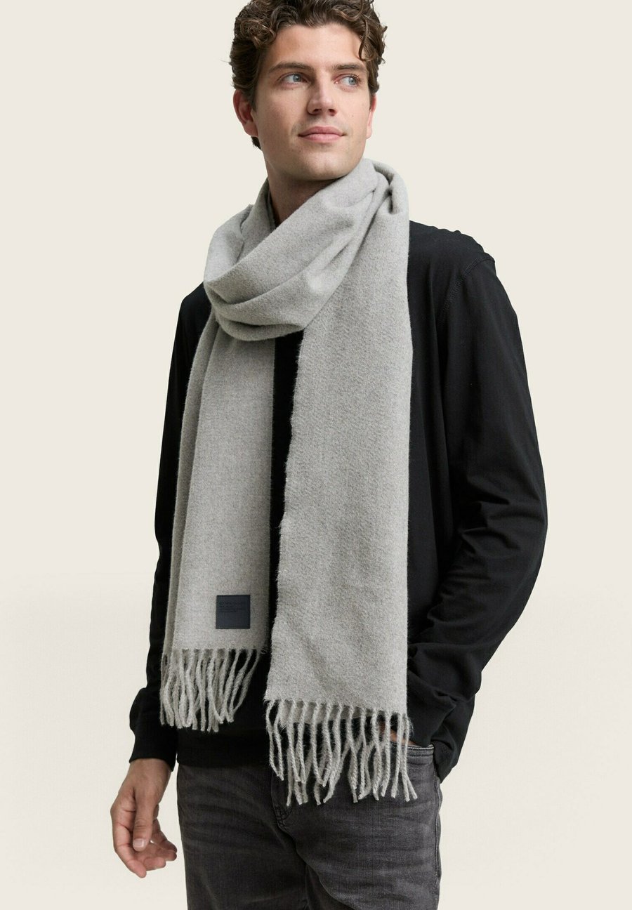 Шарф TOM TAILOR MIT FRANSEN, Light Soft Grey Melange/Light Grey
Шарф TOM TAILOR MIT FRANSEN, Light Soft Grey Melange/Light Grey