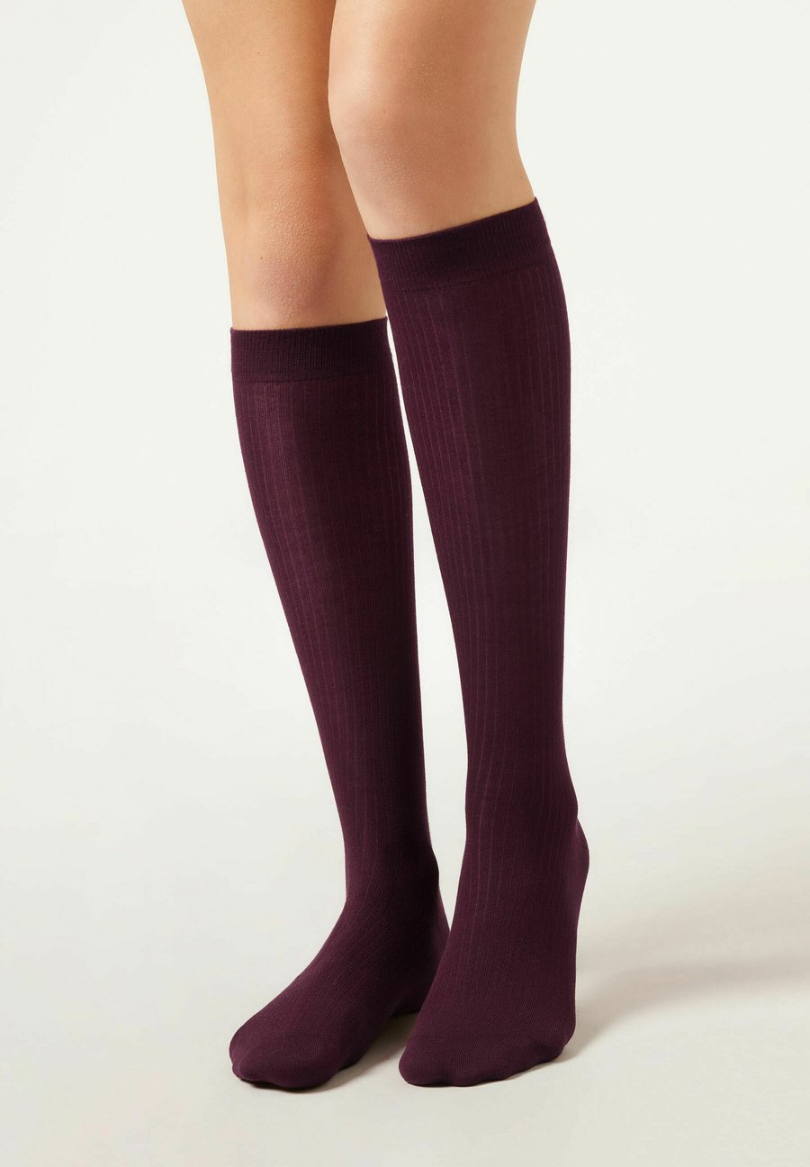 Носки Calzedonia Knee high socks, Bordeaux
Носки Calzedonia Knee high socks, Bordeaux