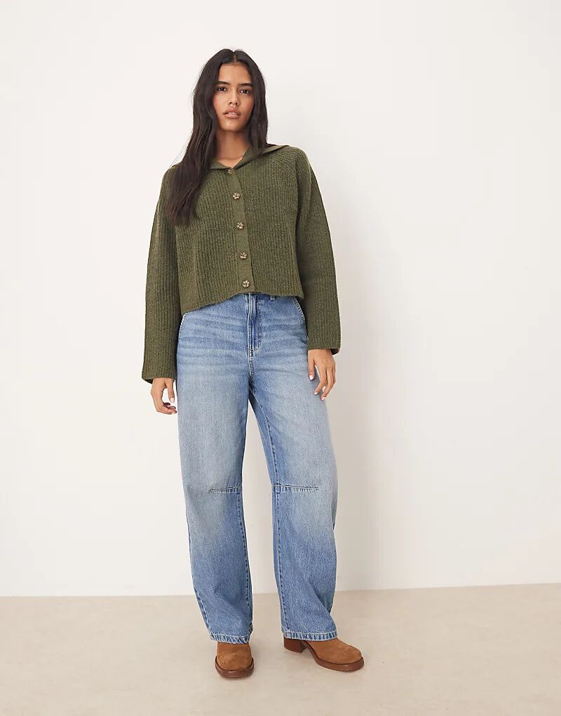 Кардиган ASOS DESIGN в рубчик с матросским воротником цвета хаки
Кардиган ASOS DESIGN в рубчик с матросским воротником цвета хаки