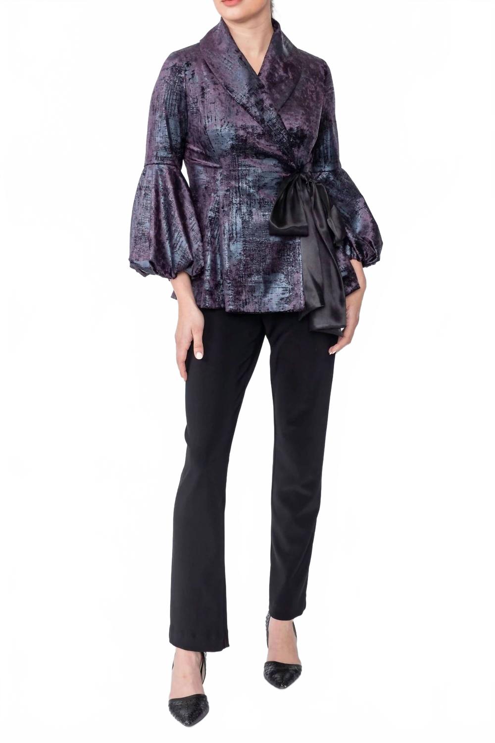 Жакет с шалью и завязками по бокам в фиолетовой расцветке IC COLLECTION
Жакет с шалью и завязками по бокам в фиолетовой расцветке IC COLLECTION