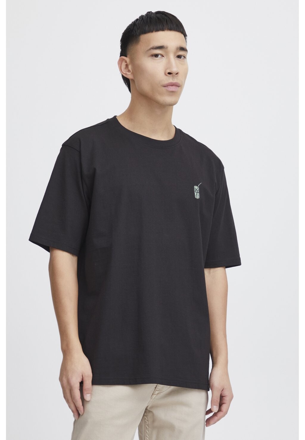 Футболка с принтом JUST 11 Project, цвет true black
Футболка с принтом JUST 11 Project, цвет true black