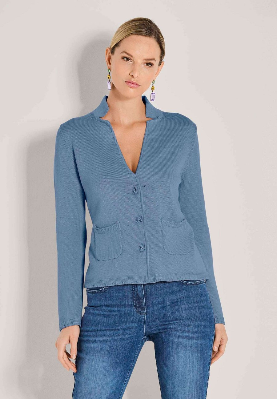 Кардиган MADELEINE Cardigan, Smoky Blue/Black Denim
Кардиган MADELEINE Cardigan, Smoky Blue/Black Denim