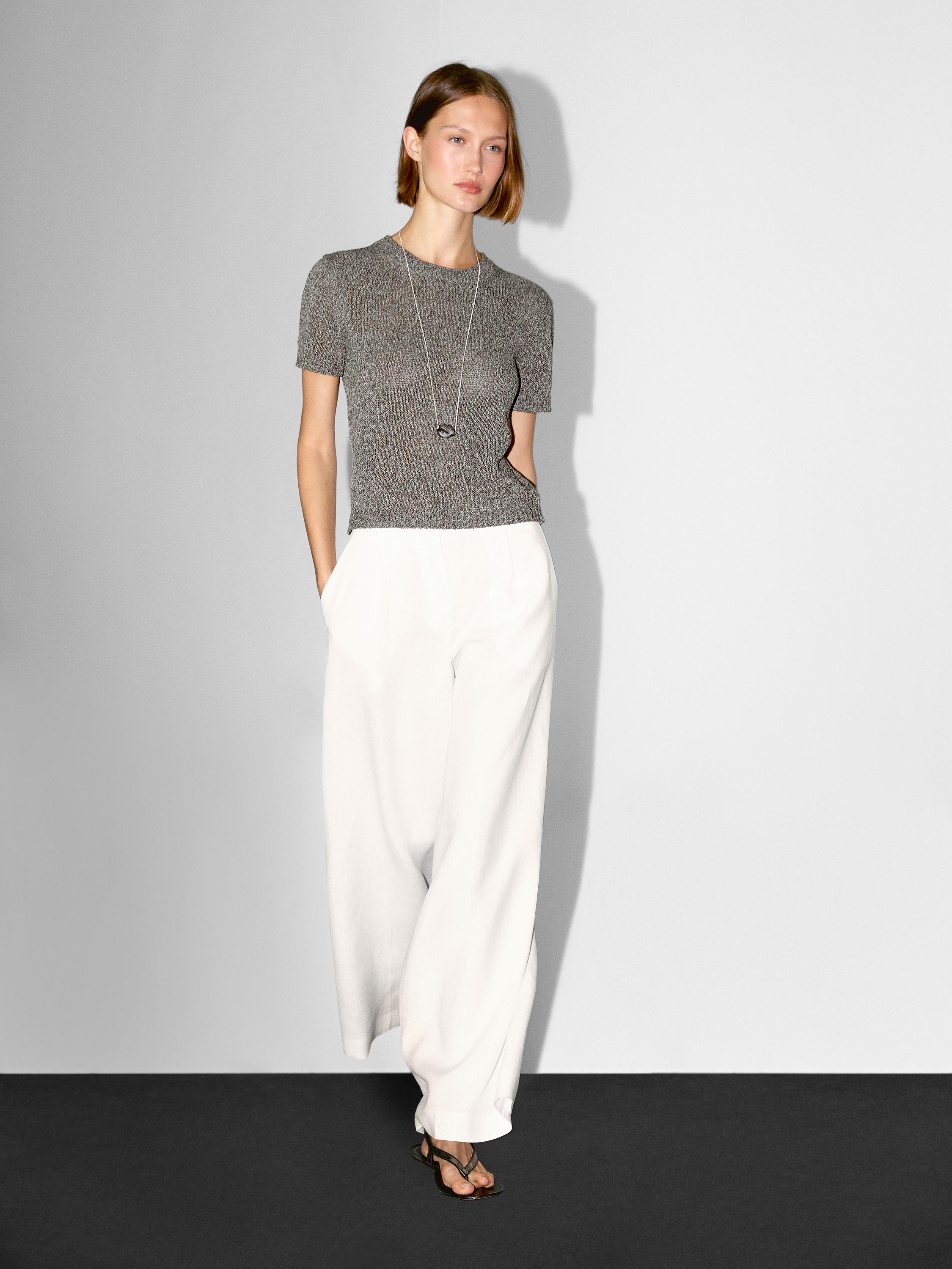 Металлический трикотажный свитер с короткими рукавами Massimo Dutti, Medium Grey
Металлический трикотажный свитер с короткими рукавами Massimo Dutti, Medium Grey