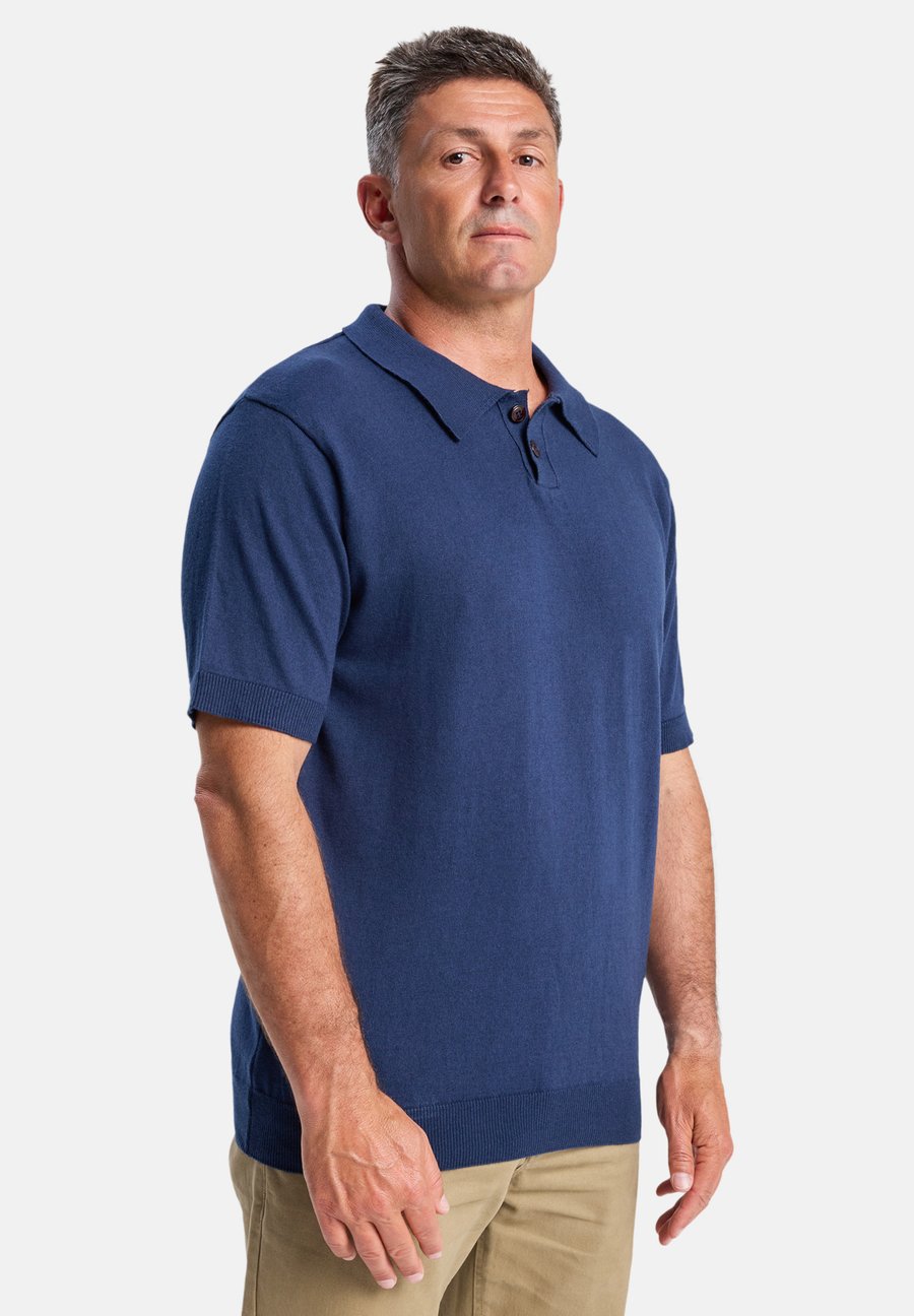 Поло Quiksilver DIAMOND, Dark Navy/Dark Blue
Поло Quiksilver DIAMOND, Dark Navy/Dark Blue