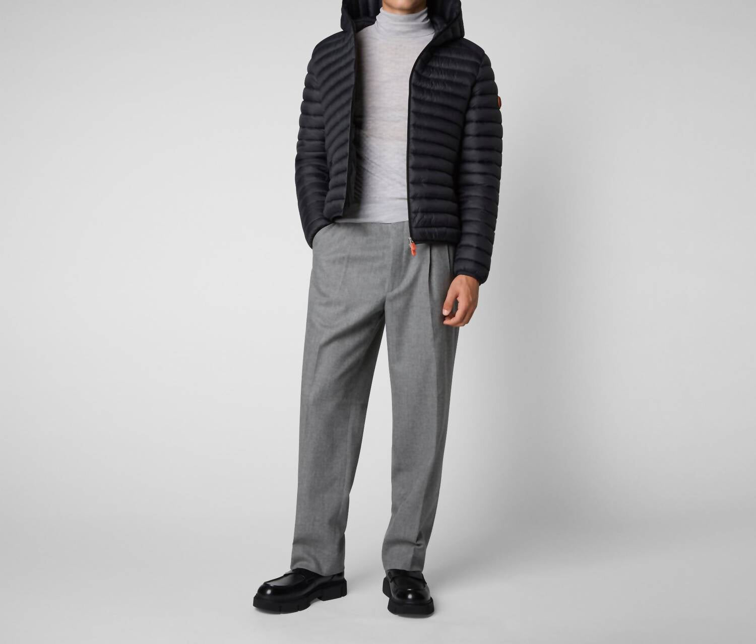 Мужская черная куртка-пуховик с капюшоном Save The Duck, черный
Мужская черная куртка-пуховик с капюшоном Save The Duck, черный