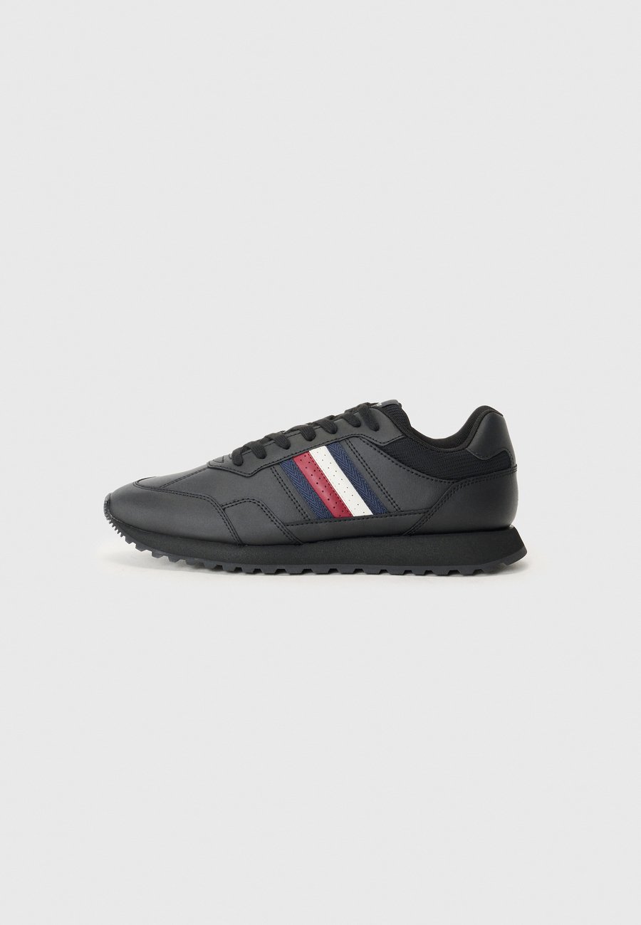 Кроссовки Tommy Hilfiger NEW EVA LTH, Black
Кроссовки Tommy Hilfiger NEW EVA LTH, Black