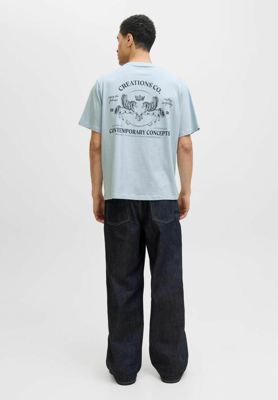 Футболка Jack & Jones Print T-shirt, Skyway/Light Blue, Синий, Футболка Jack & Jones Print T-shirt, Skyway/Light Blue
Футболка Jack & Jones Print T-shirt, Skyway/Light Blue, Синий, Футболка Jack & Jones Print T-shirt, Skyway/Light Blue