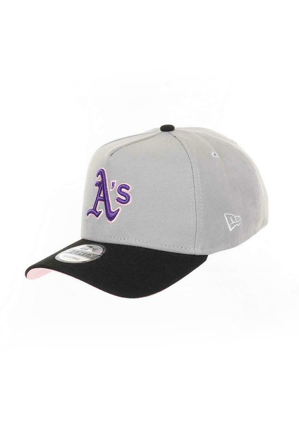Бейсболка OAKLAND ATHLETICS MLB COOPERSTOWN 30TH ANNIVERSARY SIDEPATCH 9FORTY A-FRAME ADJUSTABLE New Era, цвет schwarz
Бейсболка OAKLAND ATHLETICS MLB COOPERSTOWN 30TH ANNIVERSARY SIDEPATCH 9FORTY A-FRAME ADJUSTABLE New Era, цвет schwarz