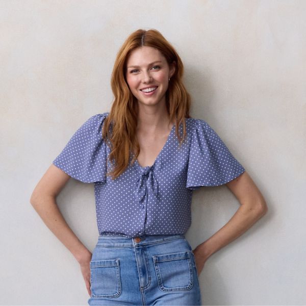 Миниатюрный топ с завязками спереди и рукавами-крылышками Lc Lauren Conrad, цвет blue mia dot
Миниатюрный топ с завязками спереди и рукавами-крылышками Lc Lauren Conrad, цвет blue mia dot